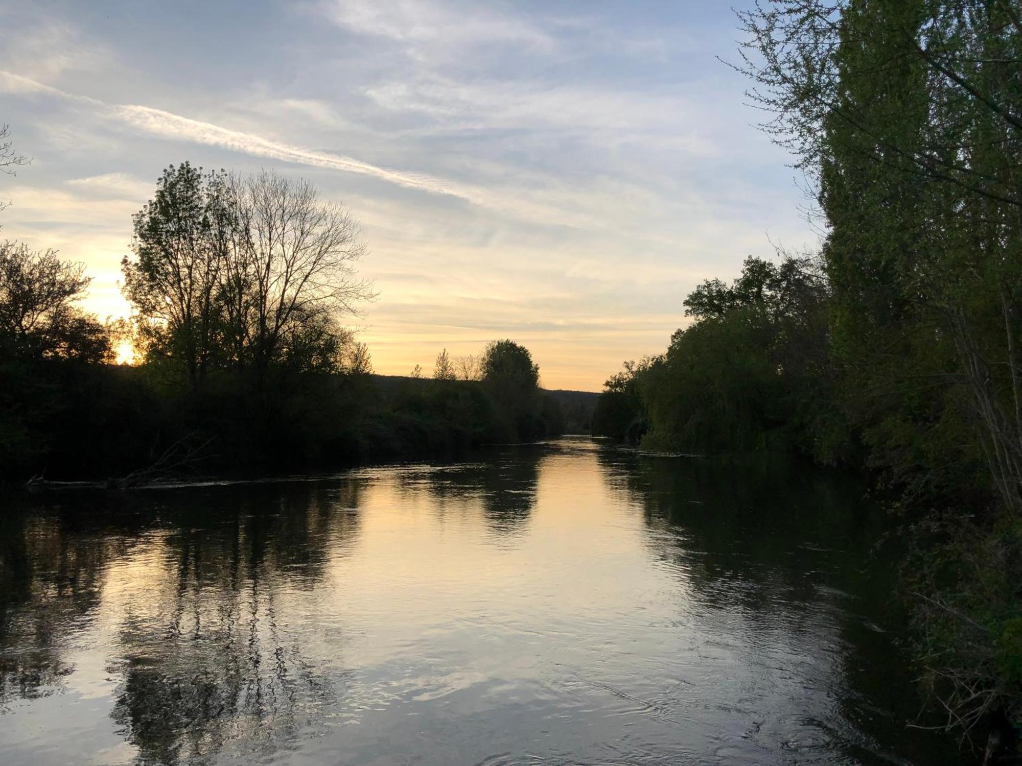 Вилла Gite La Cle Des Champs Bueil  Экстерьер фото